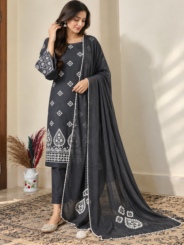 Black Elegance Embroidered 3-Piece Suit with Tassel Dupatta